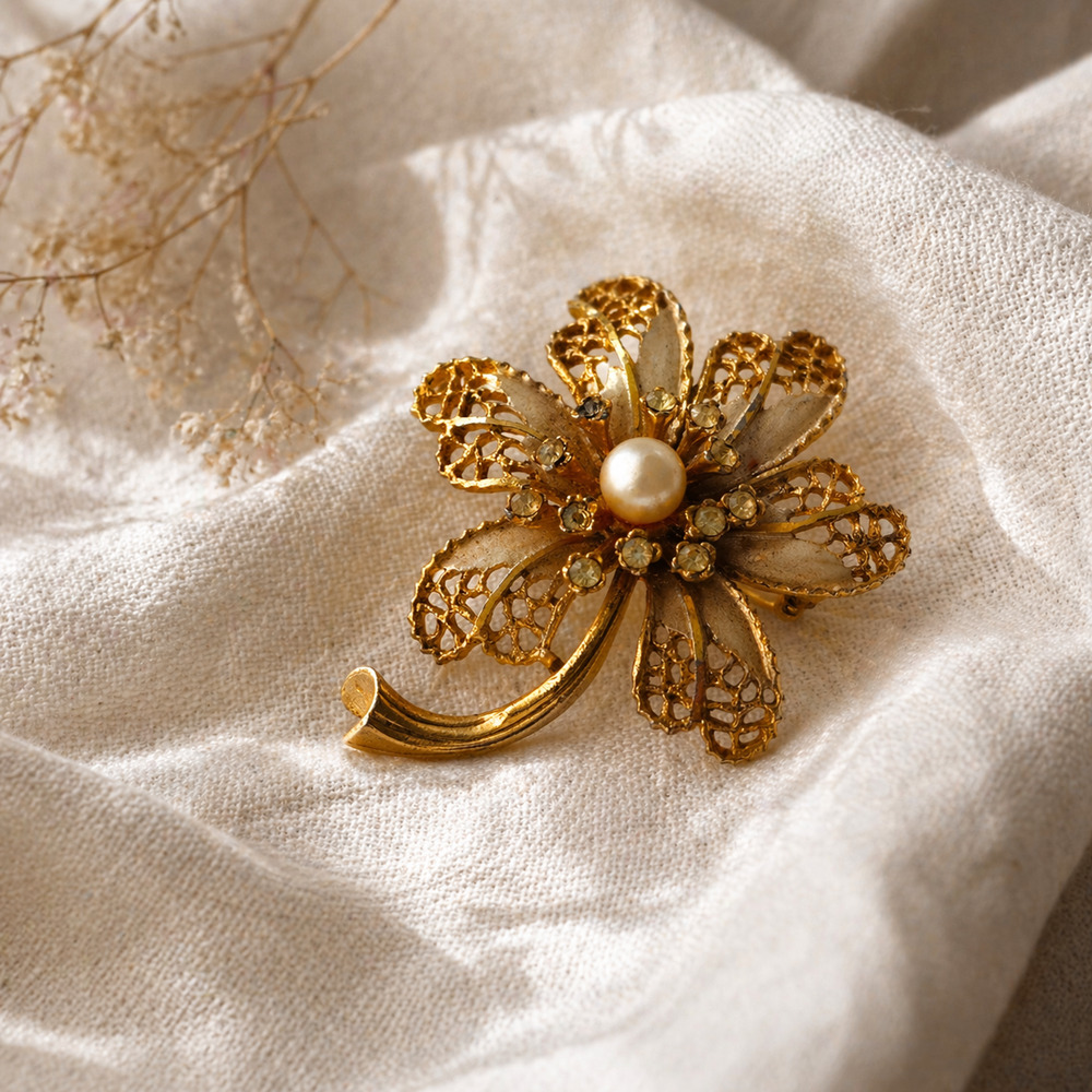 Vintage Mid Century BSK Gold Tone Filigree Pearl & Rhinestone Flower Brooch